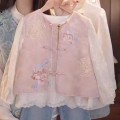 女の子の国風馬甲春秋2025新型子供の新中国式唐装中の子供のジャカード盤はベストの洋風を掛けます。