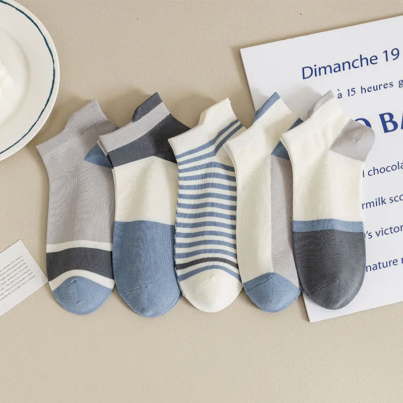 Calcetines para hombre Primavera y verano Calcetines deportivos finos que absorben el sudor y desodorantes Calcetines cortos de todo fósforo de moda Mori al por mayor