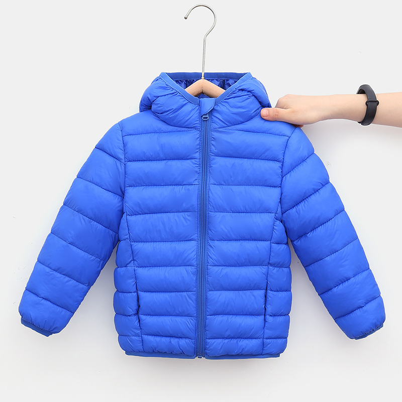 Comercio exterior otoño e invierno nueva chaqueta de algodón de plumón para niños de color sólido para hombres y mujeres, chaqueta de algodón cálida ligera con capucha para niños de mediana edad