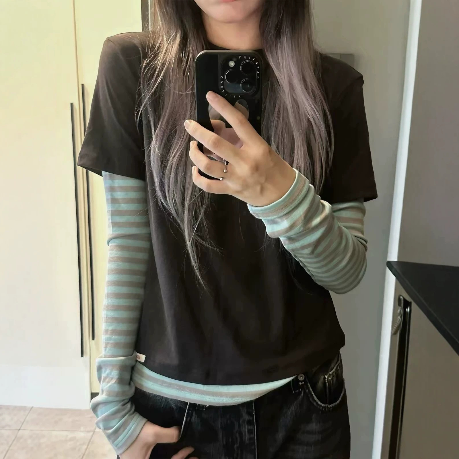美式复古拼接撞色条纹假两件长袖t恤女早秋季修身显瘦设计感上衣