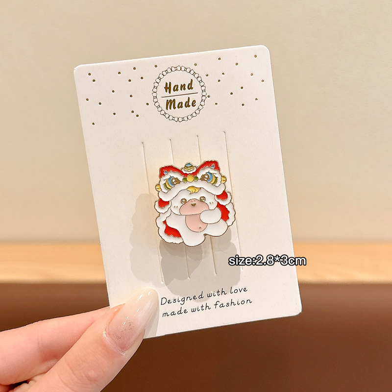 2026 Año Nuevo dibujos animados pony broche insignia año del caballo día de Año Nuevo regalo pequeño para el personal ropa bufandas accesorios