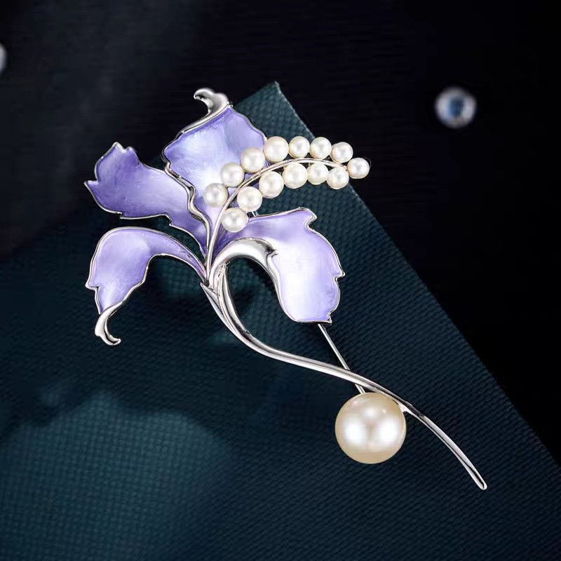 Cross-Border Best-Selling Versatile Enamel Lily Flower Brooch with a High-End Feel, Light Luxury, Exquisite Pin, Clothing Accessory, Corsage