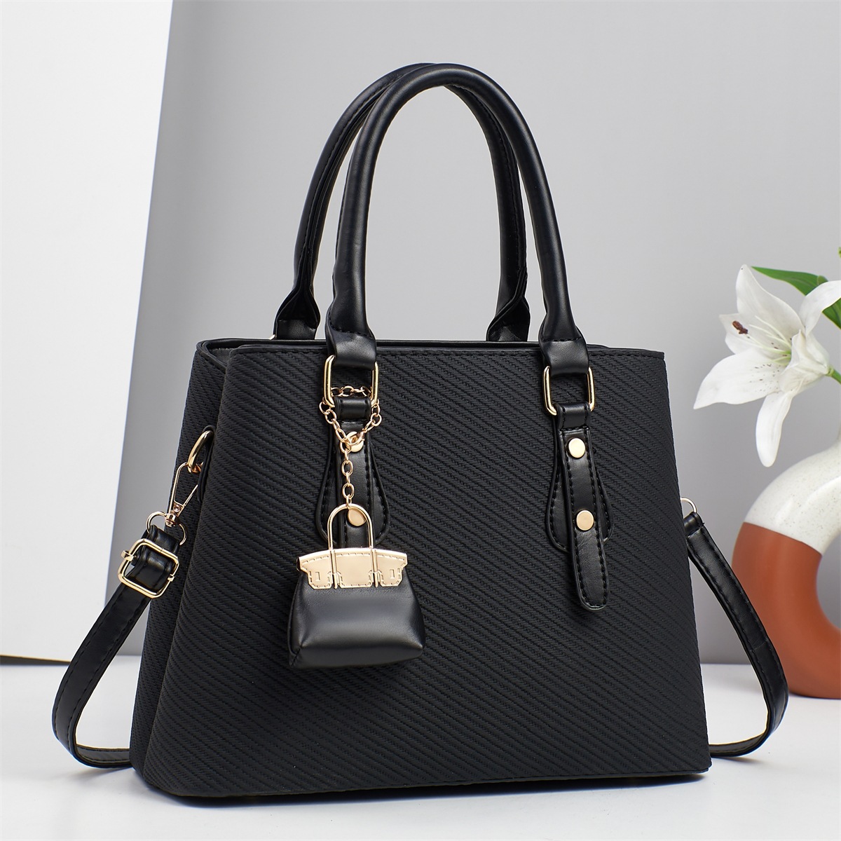 Verano todo-fósforo moda de un solo hombro nuevo bolso de mensajero para mujer 2025 bolso de madre bolso de fábrica atmosférico bolso de mujer