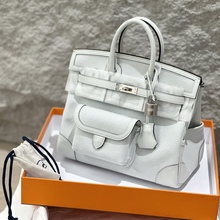 �ֹ�Ϟ��2025�¿��K���Ϟ��swiftţƤƴ����������cargo�����Ů