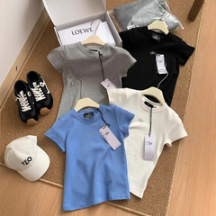 ALO CLASS 夏新作スリムフィット右肩ラウンドネック半袖 Tシャツシンプルな無地スリム半袖トップ女性用