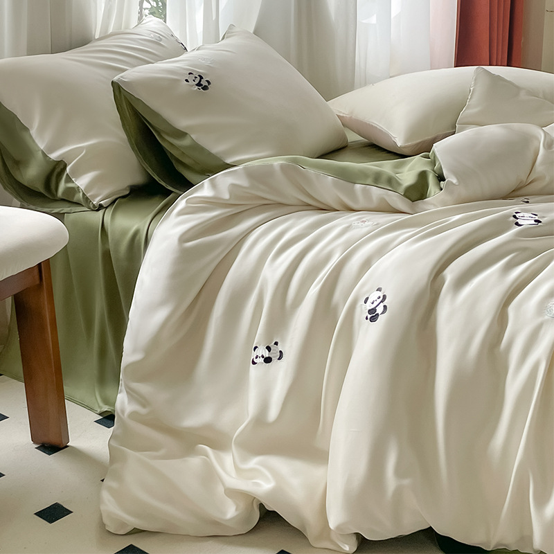 2025 Summer Small Fresh Ice Silk Cama Juego de cuatro piezas Sábana de cama desnuda sedosa Funda de edredón Juego de cama de dormitorio de tres piezas