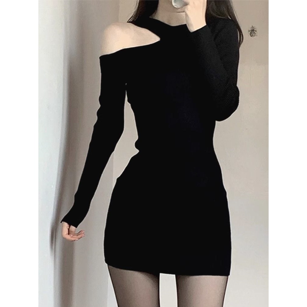 秋冬新款大衣内搭黑色包臀裙御姐风显瘦连衣裙套装甜辣修身短裙潮