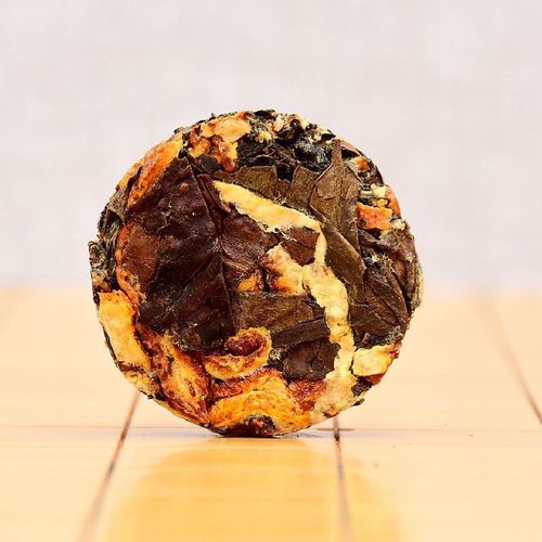 Heng Yun and Chen Pi Bai Cha Chen Nian Gong Mei Shou Mei Fujian Lao Bai Cha Portable Mini White Tea Cake Tea Canister