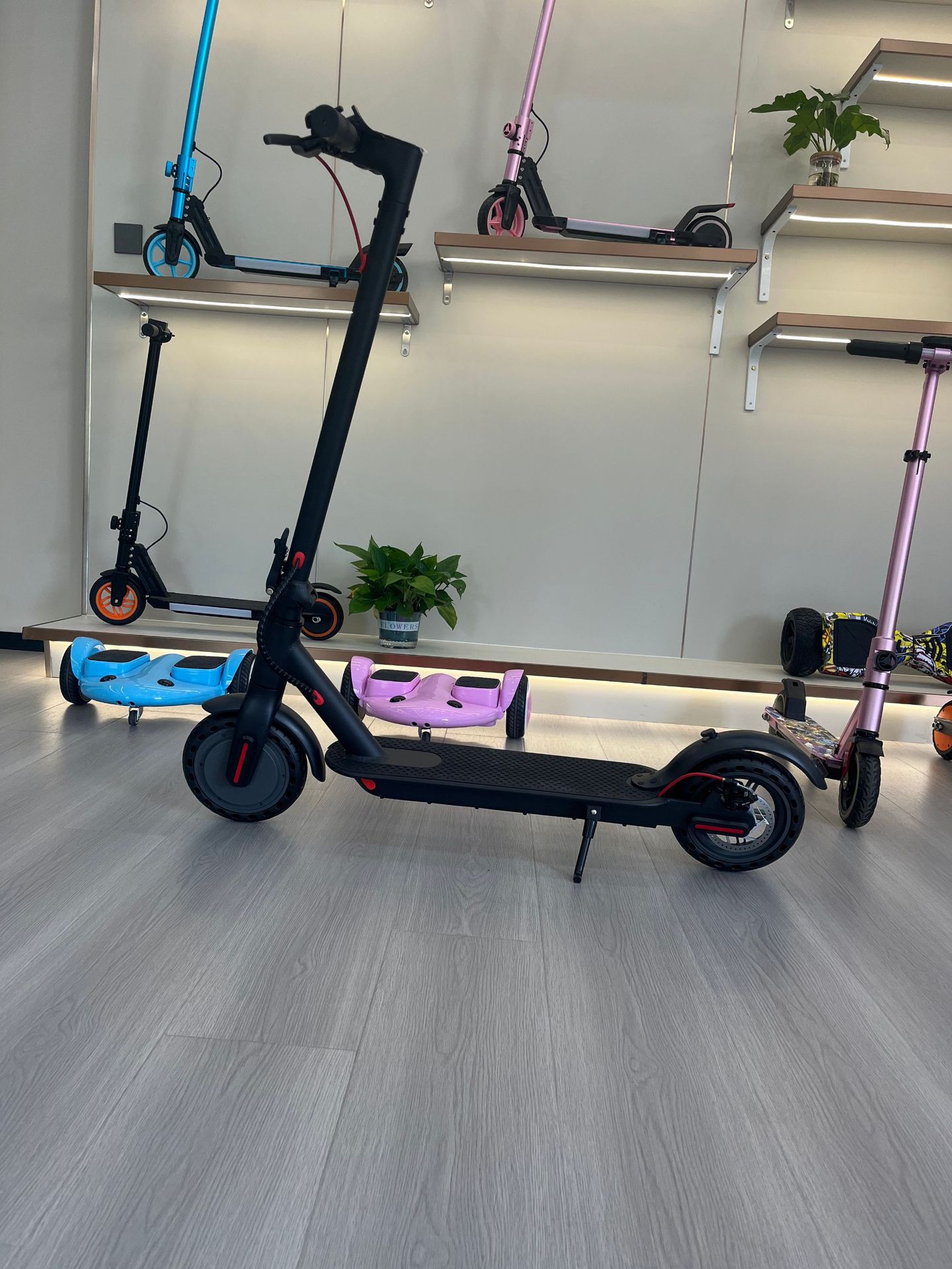 Foreign Trade Export 300W Off-Road Adult Electric Scooter 8.5-Inch Foldableing Scooter Two-Wheeled Electric Scooter