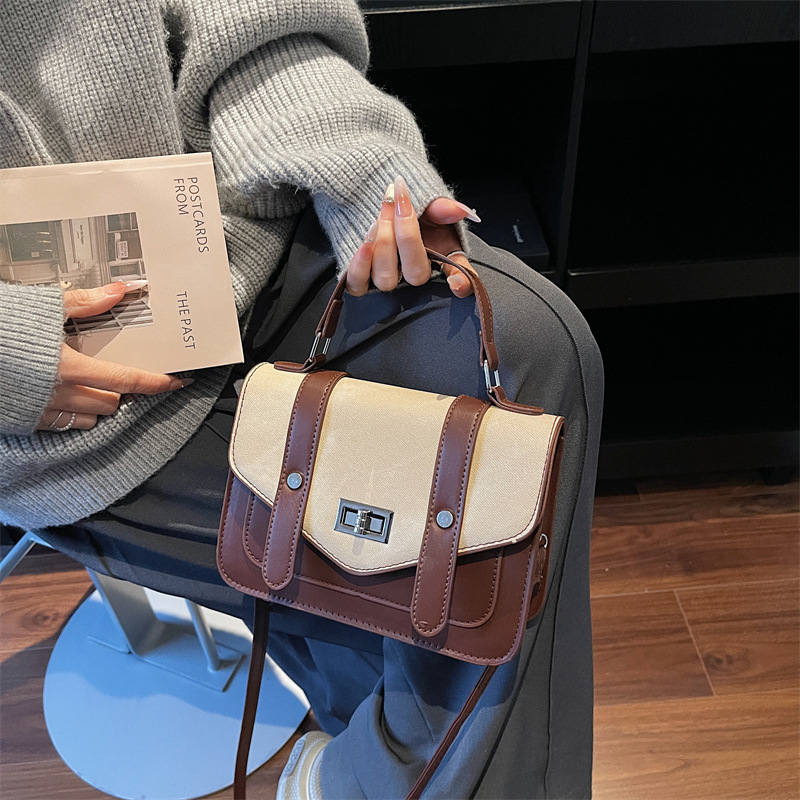 Casual bolso cuadrado simple 2026 nueva moda de color de gran capacidad de transporte de hombro bolso de mano mujer