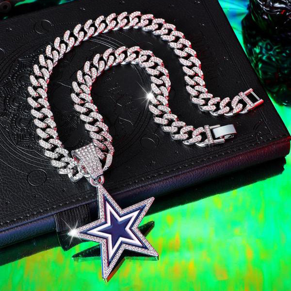 Collar cubano de pentagrama con estrás accesorio de moda mujer_voghion.com