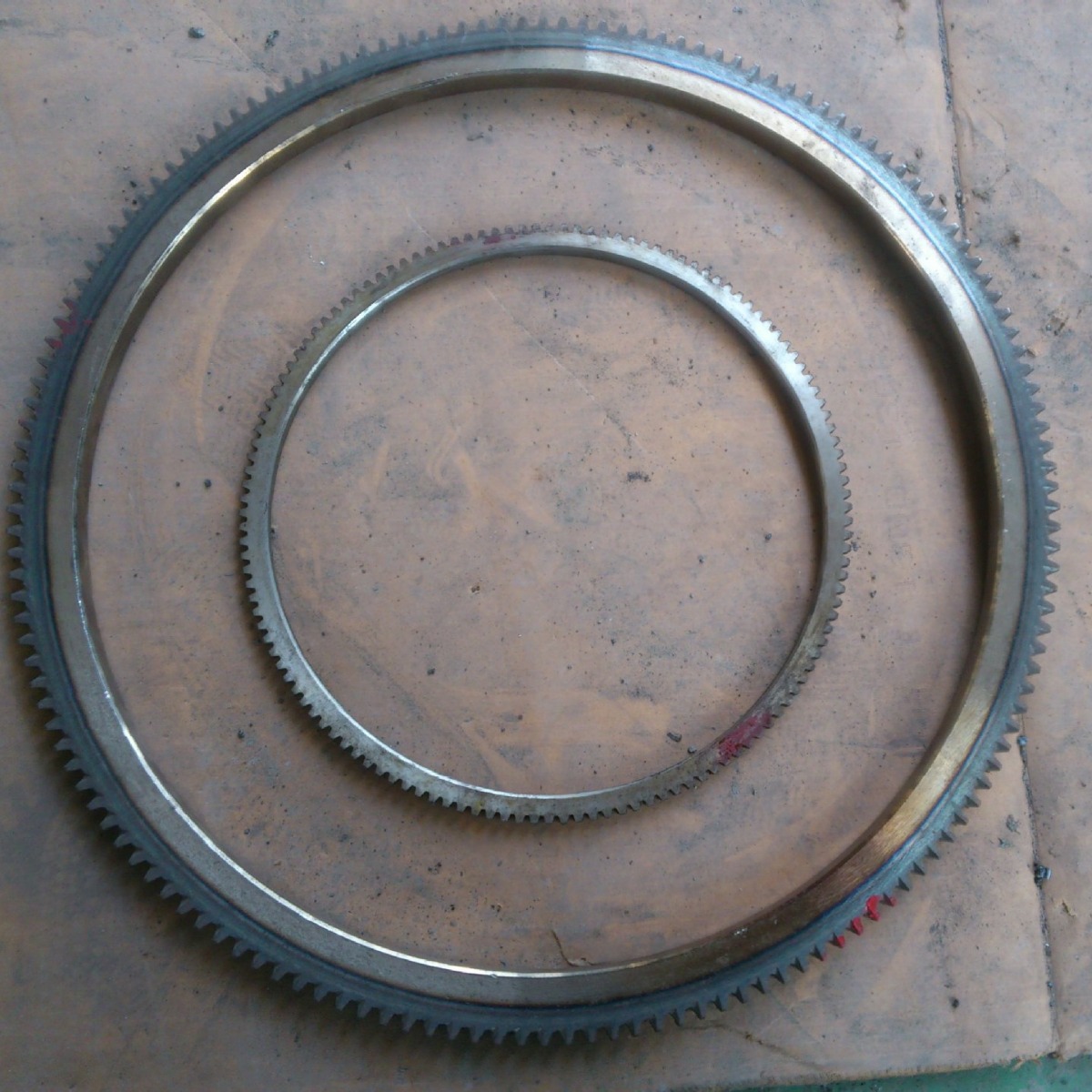 内齿圈端面淬火设备特价