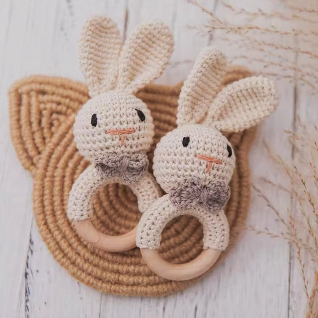Bebé crochet jingle madera ganchillo hecho a mano conejito sonajero juguete sonajero bebé juguete Baoan