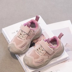 女の子の春と秋のスポーツシューズベルクロ滑り止めカジュアルシューズ 2024 子供用ランニングシューズ中型および大型子供用お父さん靴トレンディ