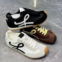 楊冪と同じスタイルの女性用本革レトロ道徳訓練靴2025春の新作ソフトソールインカジュアルスポーツフォレストシューズトレンド