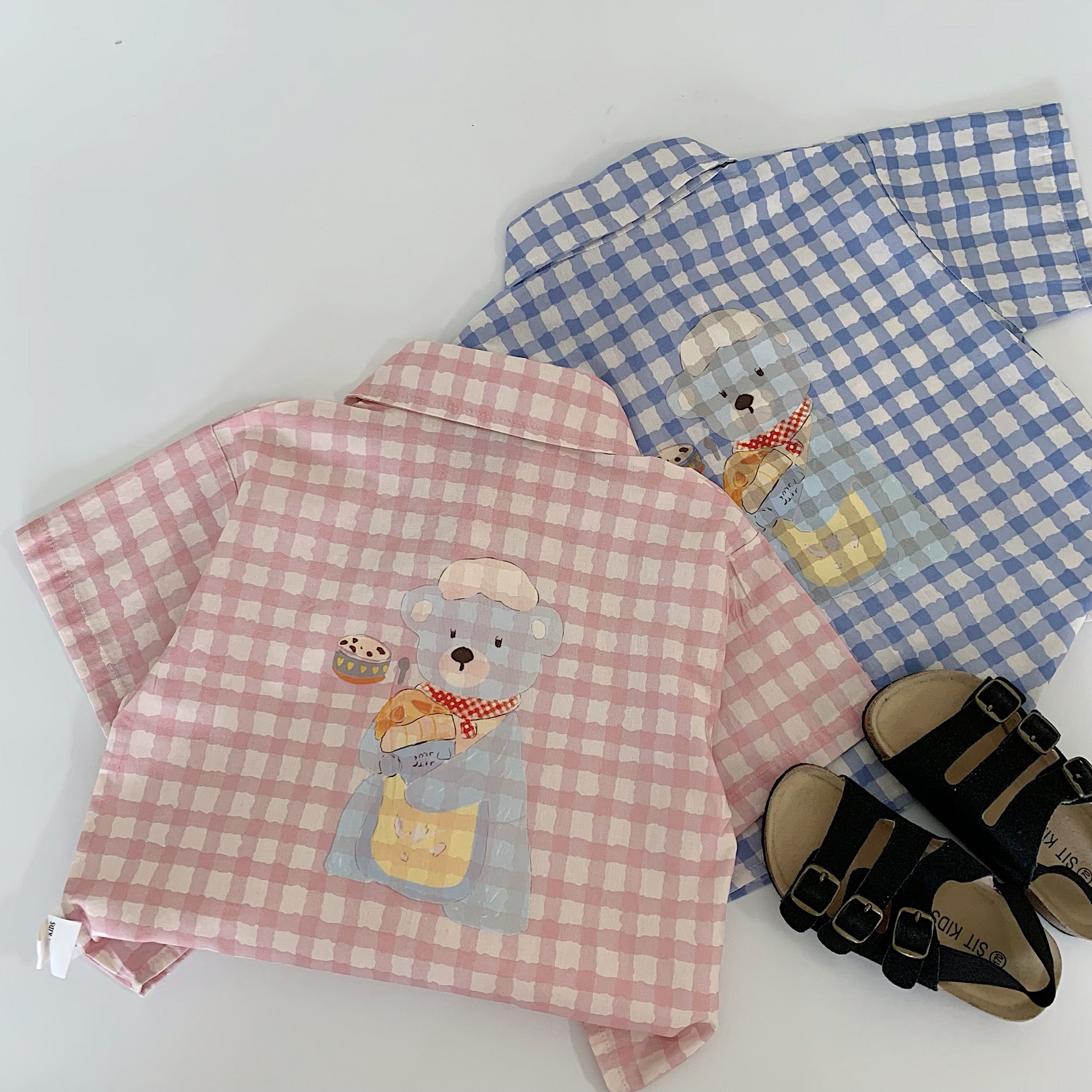 Camisa de manga corta para niños Maibao 2025 verano nuevo estilo coreano para niños y niñas camisa de algodón de dibujos animados a cuadros