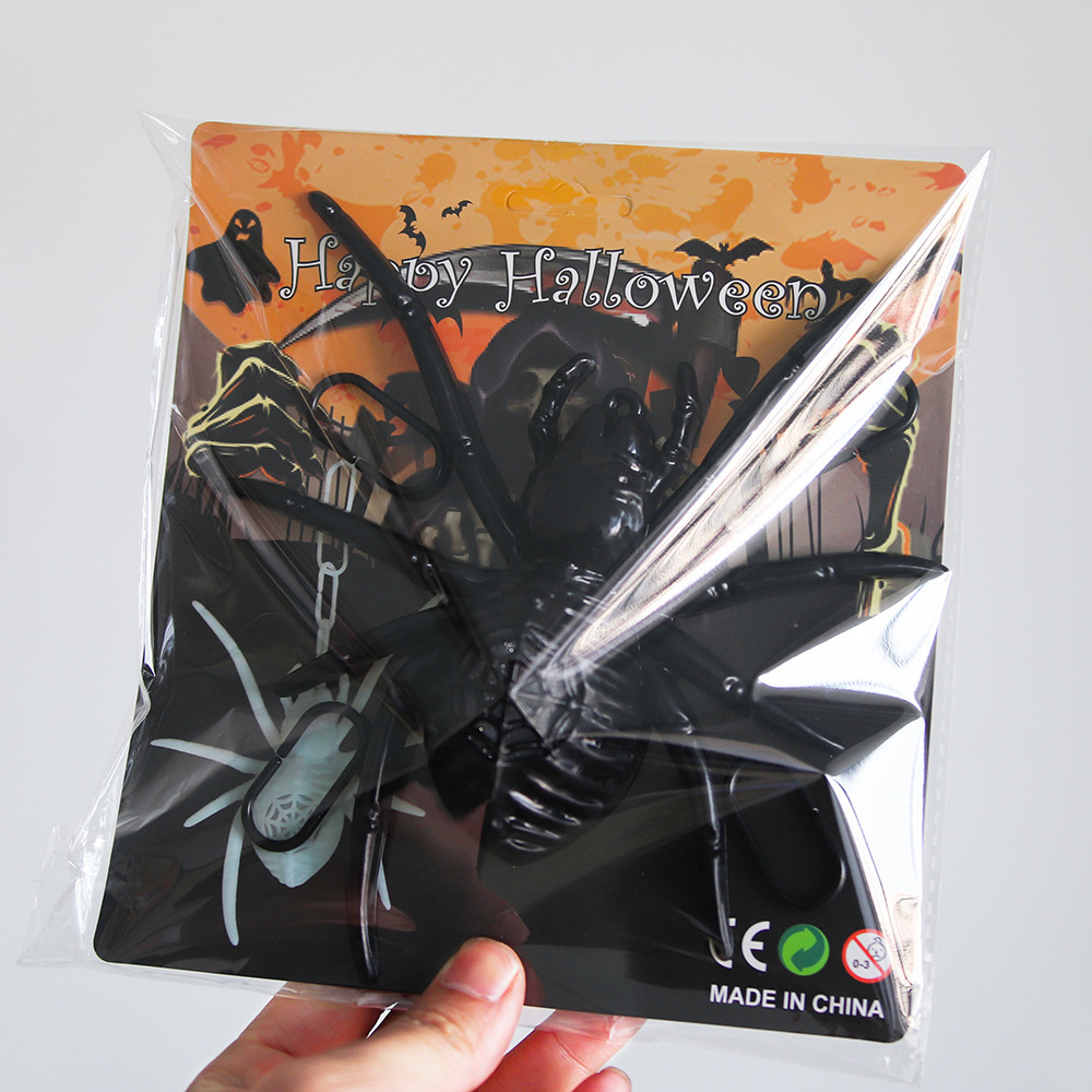 Colgante de araña de plástico de simulación luminosa de Halloween transfronterizo