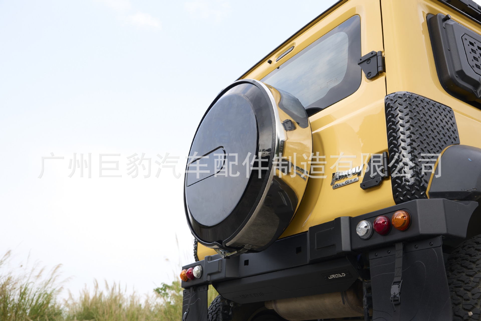 Suitable for the New Jimny Stainless Steel Spare Tire Cover, Upgraded Rear Tire Cover, and Tailgate Tire Protection