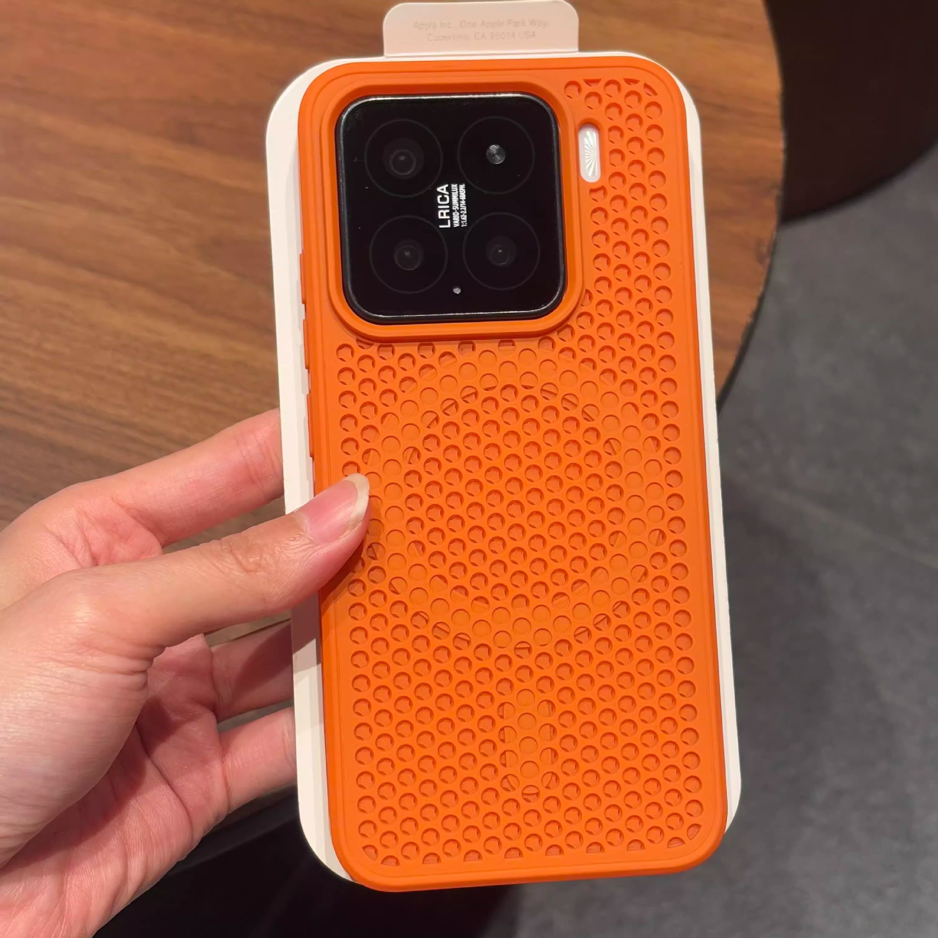 Coral orange [magnetic]