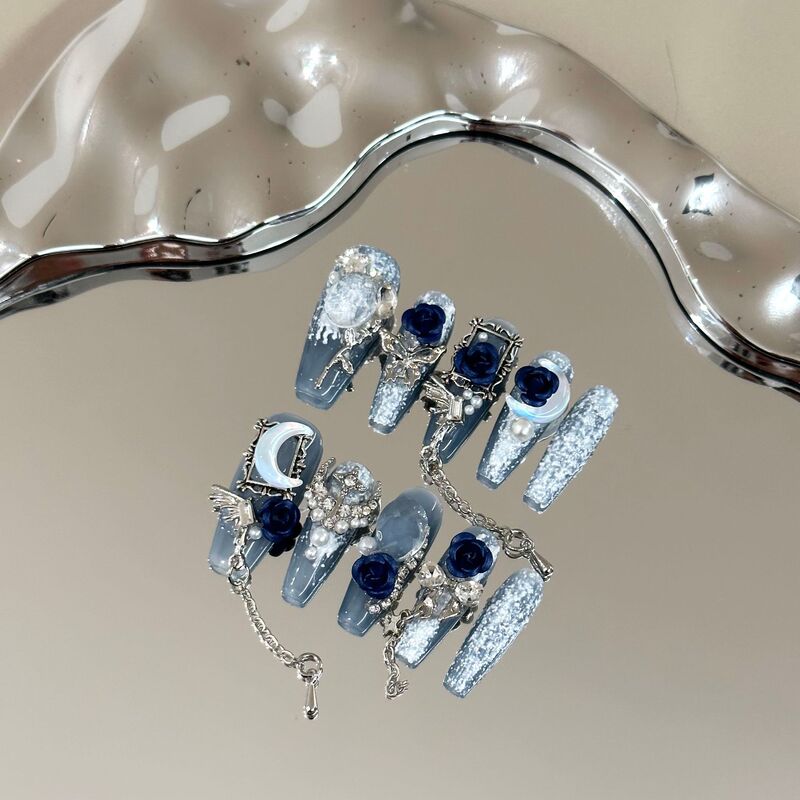 Hand-worn Nail Superior Autumn and Winter Blue Camellia Manicure White Plaster Light Luxury Nails Hand-worn Nail Superior Autumn and Winter Blue Camellia Manicure White Plaster Light Luxury Nails