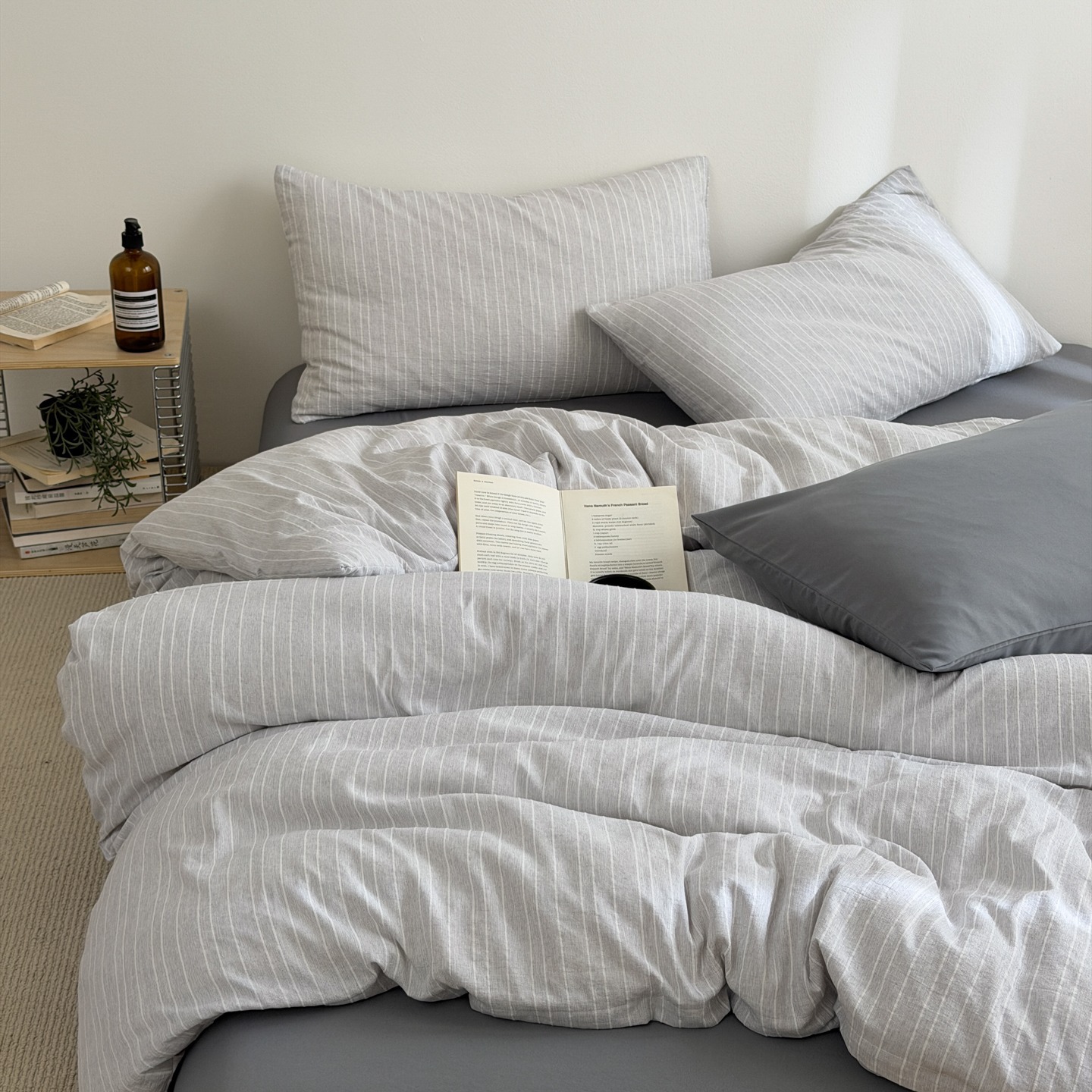 Pure Washed Cotton Jacquard Four Piece Bedding Set Solid Colour_voghion.com