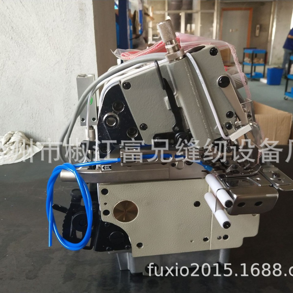 EXT boca pequeña arriba y abajo máquina de embalaje de alimentación síncrona máquina de coser máquina síncrona de envoltura de boca pequeña máquina de coser industrial