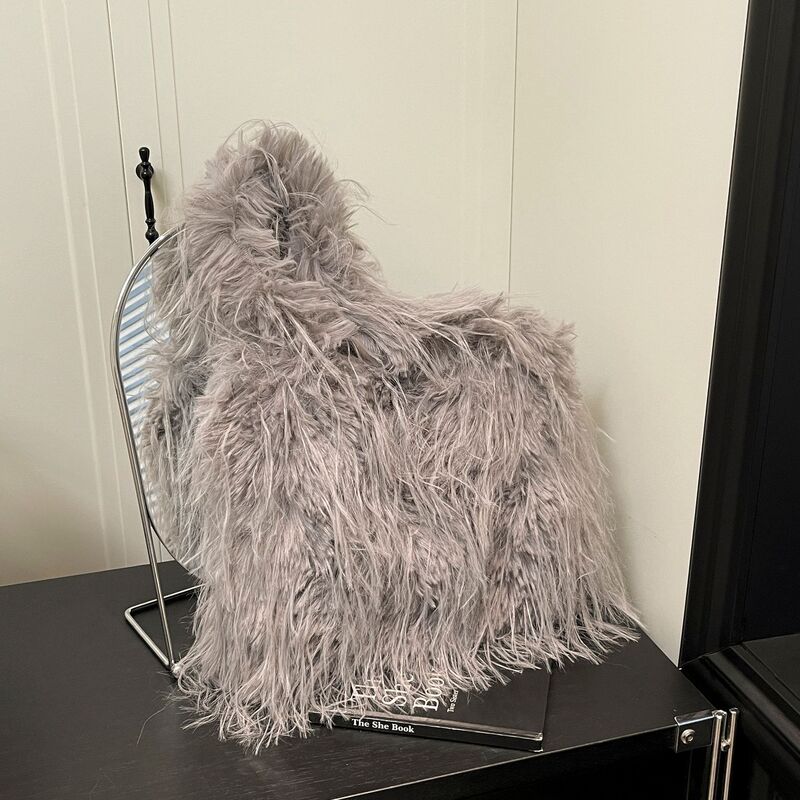 Korean Style Hobo Autumn and Winter Large-Capacity Plush Bag for Women 2026 New Stylish Tassel Shoulder Tote Furry Bag Korean Style Hobo Autumn and Winter Large-Capacity Plush Bag for Women 2026 New Stylish Tassel Shoulder Tote Furry Bag