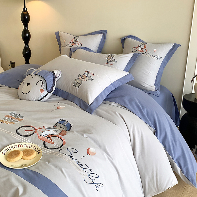 Otoño y invierno para niños 100 algodón molido cuatro piezas de dibujos animados engrosado colcha cálida sábanas de tres piezas