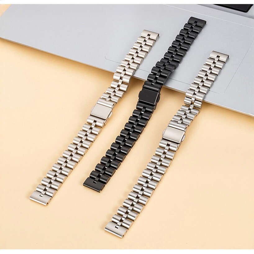 Stainless steel solid three-strand steel band watch strap suitable for Apple s10-11 metal stainless steel watch strap