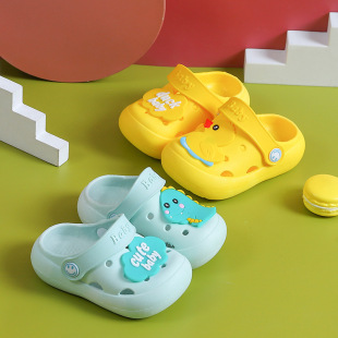 Children's Crocs Baotou Slippers Boys and Girls Breathable Non-Slip Cute Outerwear Lightweight Soft Soled Beach Sandals