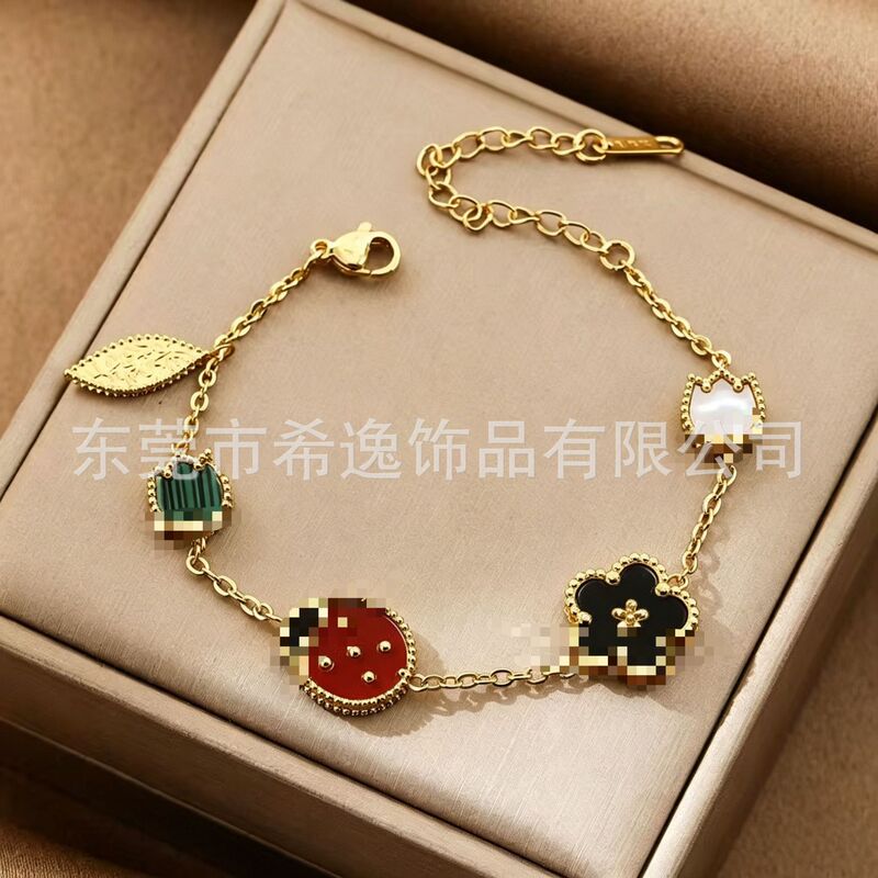 Cross-border hot-selling light luxury series romantic cherry blossom and seven-star ladybug bracelet, double-sided mother-of-pearl fashion five-flower bracelet wholesale Cross-border hot-selling light luxury series romantic cherry blossom and seven-star ladybug bracelet, double-sided mother-of-pearl fashion five-flower bracelet wholesale