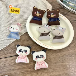 卡通布艺充棉小熊小羊公仔胸针配饰动物玩偶DIY服饰帽子定制批发