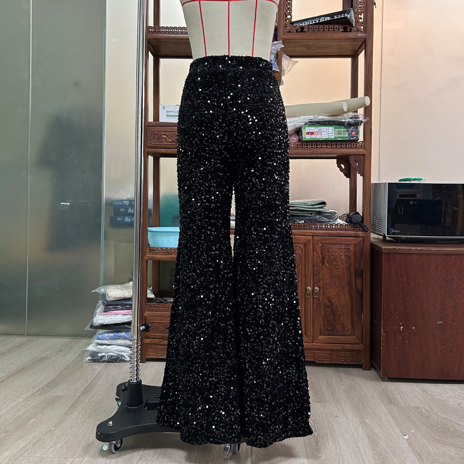 Women's Party Street Fashion Solid Color Full Length Sequins Wide Leg Pants display picture 17