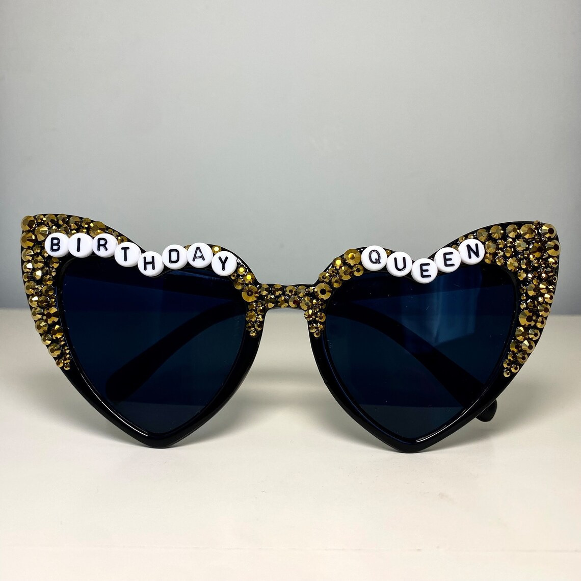 Gafas de sol con forma de corazón “Just Married” doradas con diamantes, accesorio para novia, despedida de soltera o boda
