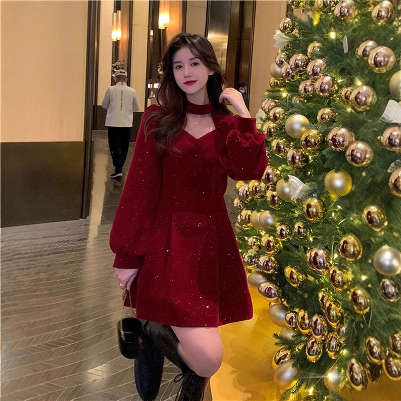 Christmas Red Annual Meeting Sisters Velvet dress Autumn and Winter New Elegant Cary Machine Design Sense Dress Women's Dress Christmas Red Annual Meeting Sisters Velvet dress Autumn and Winter New Elegant Cary Machine Design Sense Dress Women's Dress