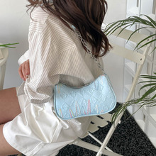 �L���s��ϵб��С����Ů�μ米�֙C���p��ٴ���ŮС����Ӱ�