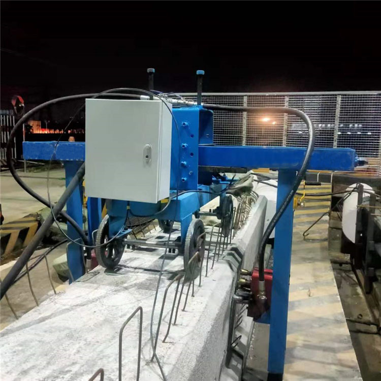 路邦机械龙门式空心板凿毛机桥梁腹板凿毛机    桥梁侧面拉毛机