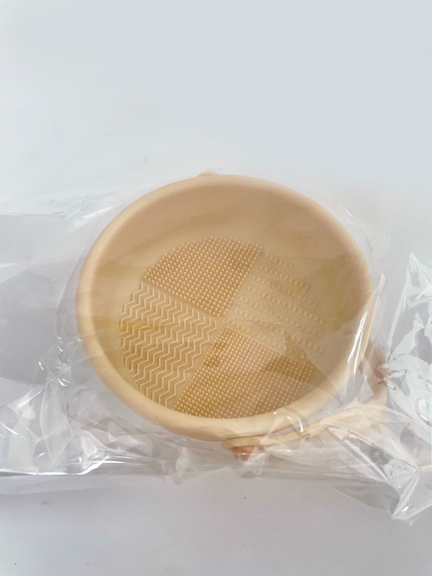 Caja de limpieza de pinceles de maquillaje transfronteriza Juego de limpieza de huevos de belleza de silicona Cepillo de belleza Caja de almacenamiento de tazón Puff de polvo Estante de secado