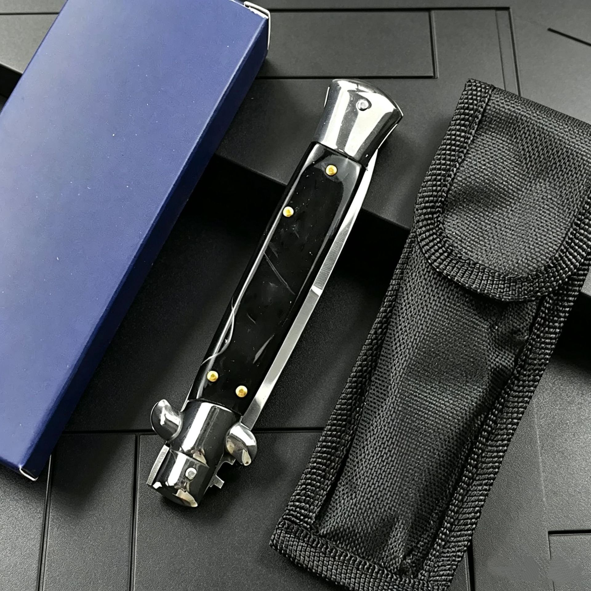 Navaja Plegable de Bolsillo AKC de Acero Inoxidable Plegable de Salto Lateral para Campamento