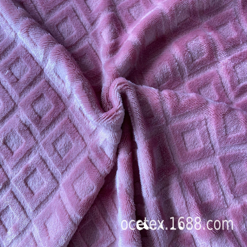 厂家供应半消光牛奶绒面料床上用品靠垫抱枕布料儿童玩具箱包面料