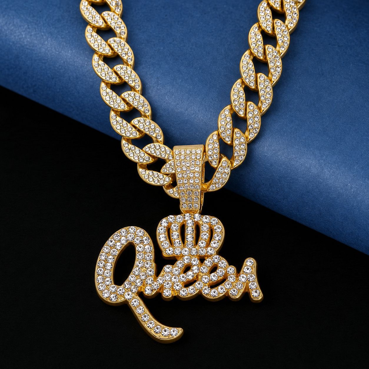 Temu transfronterizo nuevos productos de venta caliente Europa y América Hip Hop Alloy Full Diamond Crown Queen Colgante Joyas de cadena cubana para hombres