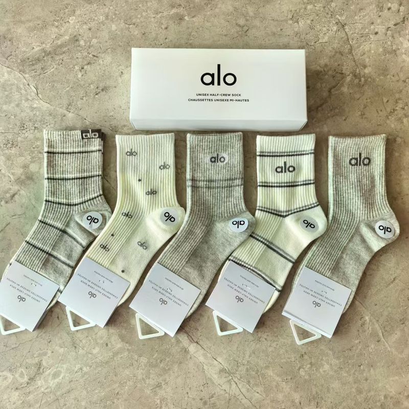 alo 新品袜子男女棉袜中筒运动款跑步袜盒装四季吸汗透气中筒袜批|undefined