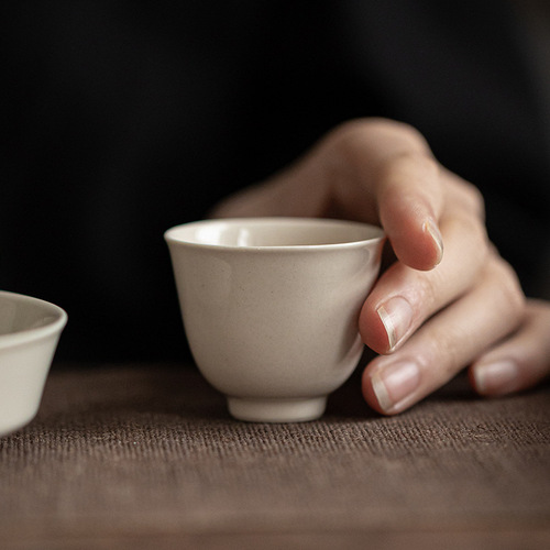 Miyan herbal gray glaze handmade ceramic master cup Japanese kung fu tea set scent cup retro thin tea cup