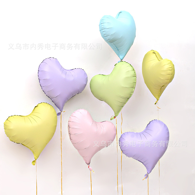 Nuevo 20 pulgadas mate deformado globo de película de aluminio red color caramelo curvo amor globo de helio decoración de fiesta