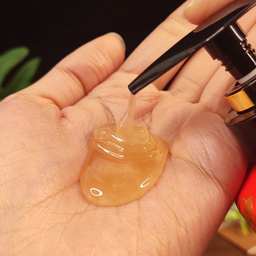 Bee flower liquid soap 500g amber agarwood sandalwood essential oil bath hand washing men and women shower gel domestic product