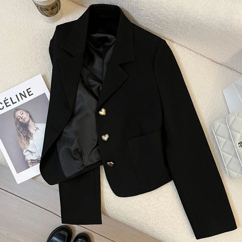 Black Blazer for Women 2025 Spring and Autumn New Petite Heart Button Design Short Chanel-Style Suit