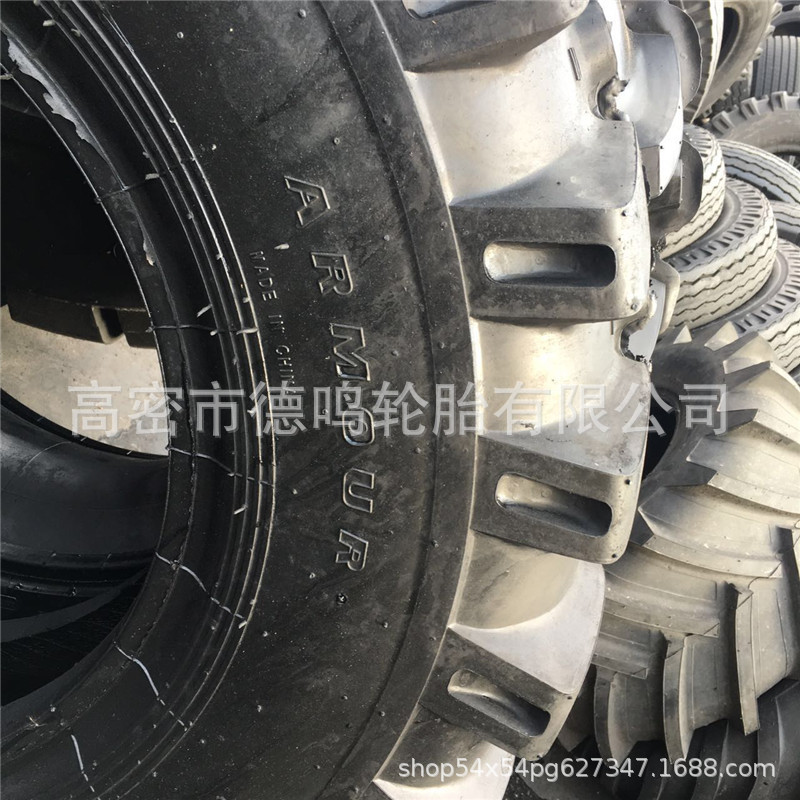 Suministro de neumáticos de minería de banda de rodadura profunda 10.00-20 1000-20