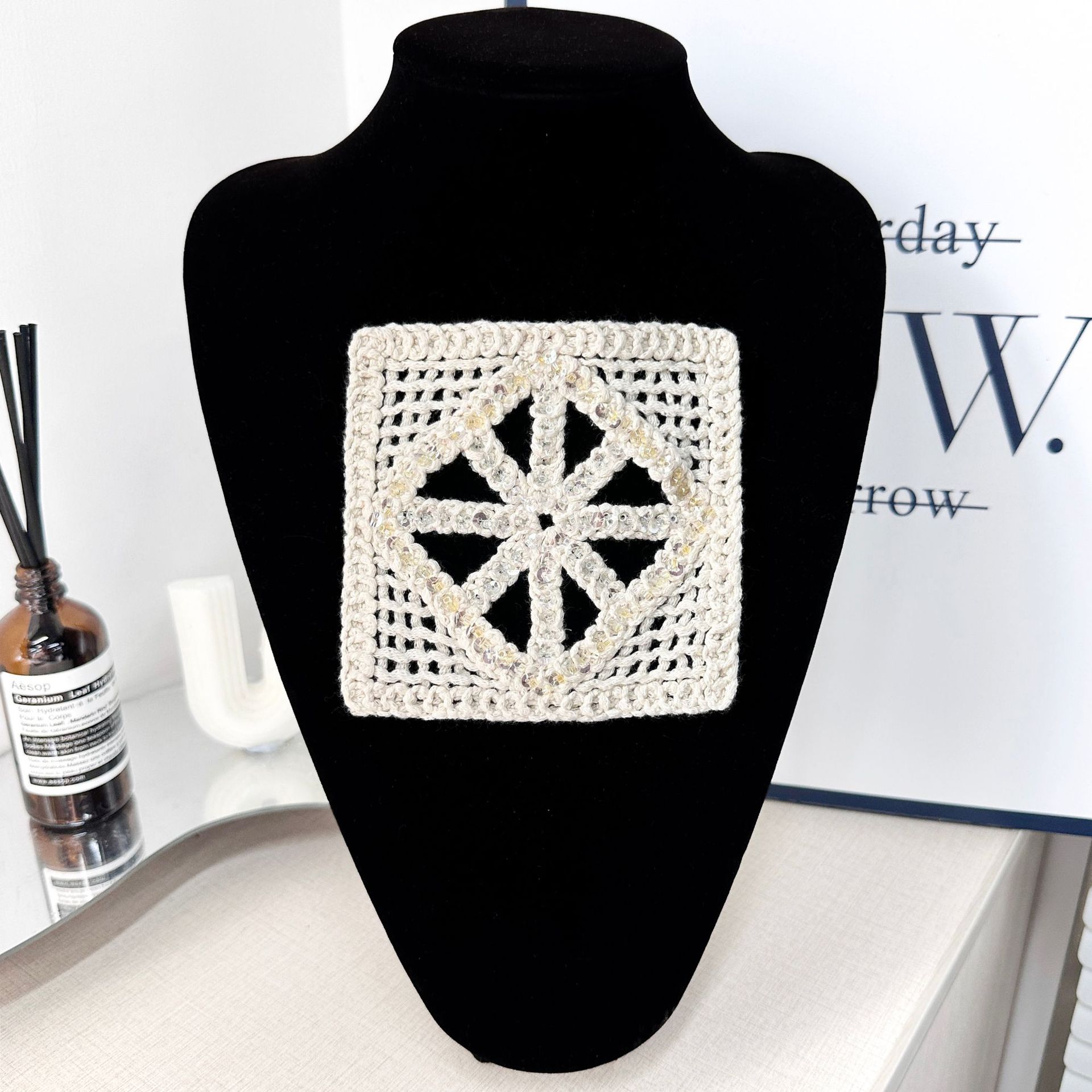 Crochet de alta calidad de encaje de sequilla flor de decoración parches de ropa vestidos bolsos accesorios de bolsillo mayorista