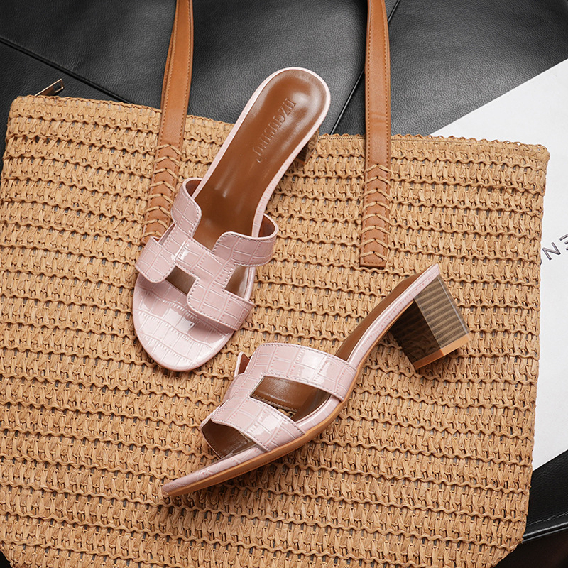 Slippers for Women, High-Heeled Sandals for Outdoor Wear, 2026 Summer New Versatile Thick-Heeled Slip-Ons, Beach Shoes for Women