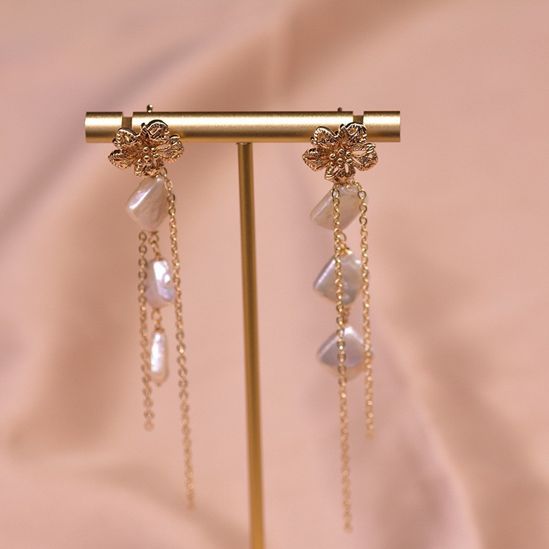 Aretes de perlas de agua dulce natural verano versátil frillantes retro pendientes de aretes lujosos ligeros s925 pendientes de aguja de plata para mujeres